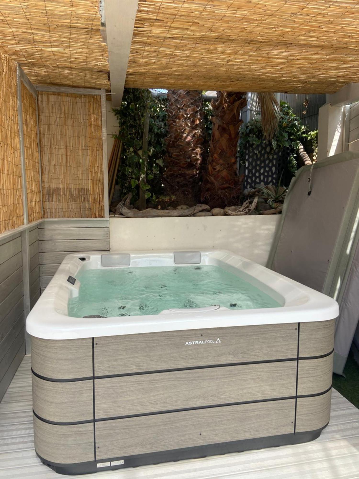 Sublime Logement Avec Vue Mer Et Jacuzzi Λα Σιοτά Εξωτερικό φωτογραφία